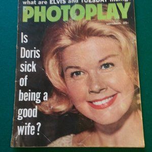 Vintage Sept. 1960 Photoplay magazine, Doris Day on cover.